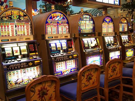 Las Vegasta Slot Makinesi Kazanır
